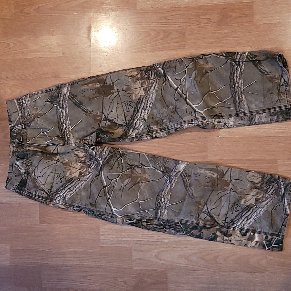 Carhartt youth camo pants, size 12